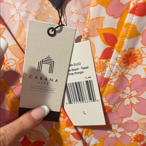 Cabana Life Floral Wrap Romper Large NWT - Picture 3 of 6